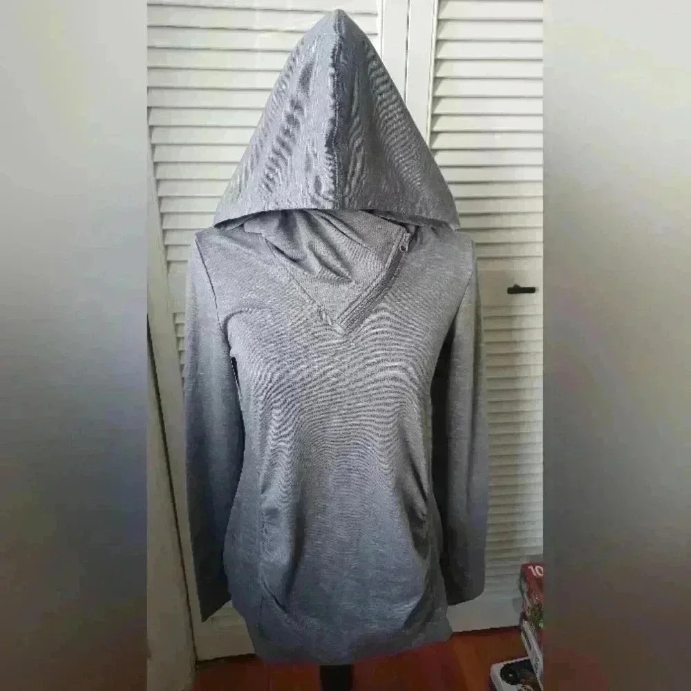 Thyme maternity XXS Hoodie with asymmetrical zipper detail
